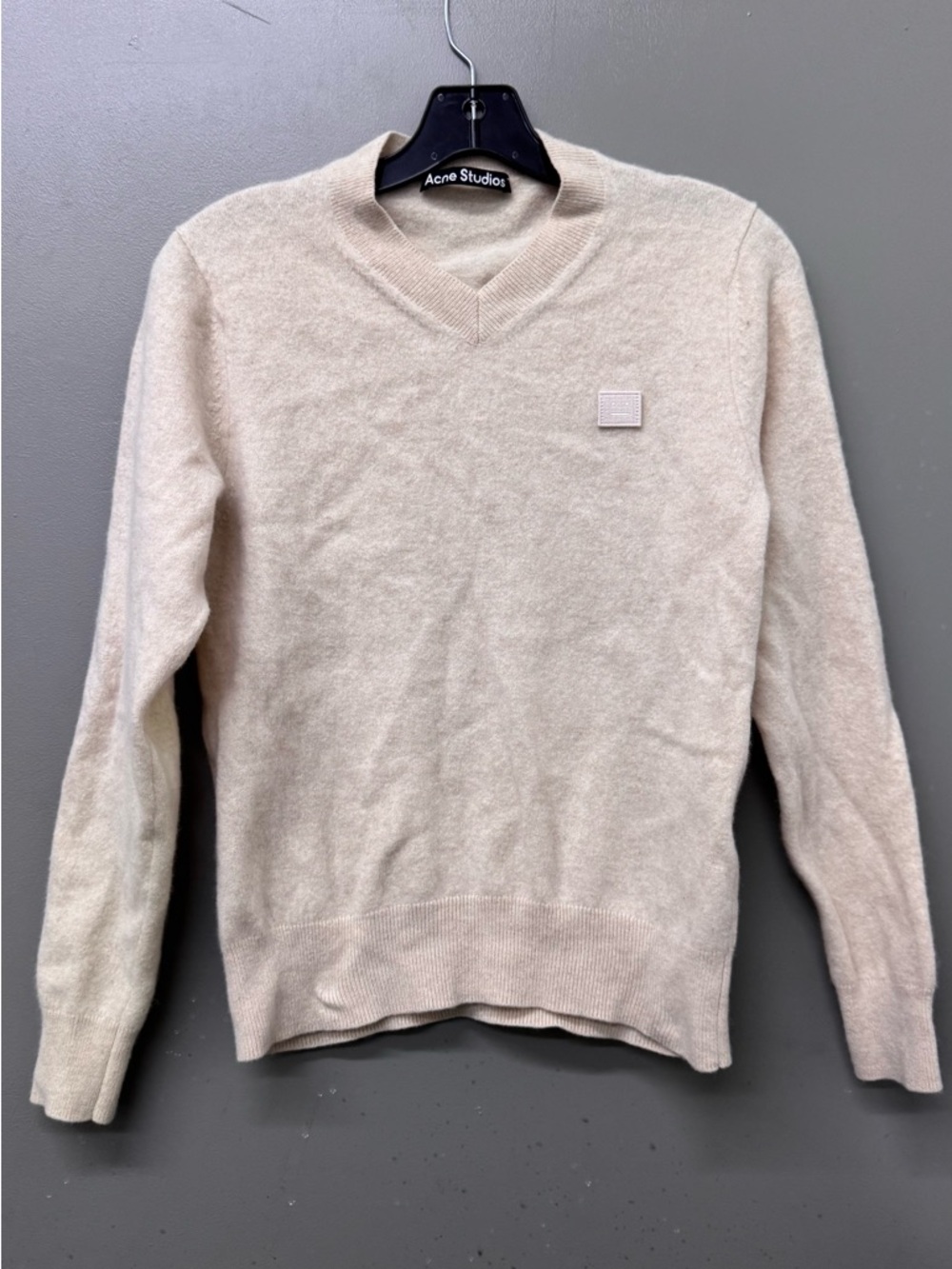 Acne Studios Cream Wool V-Neck Oversized Sweater Womens Size Medium Minimalist